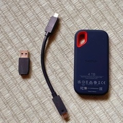 SanDisk Extreme SSD 4TB 読出最大1050MB/秒 の画像
