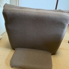 座布団にもなる背もたれイス×2 茶色の画像