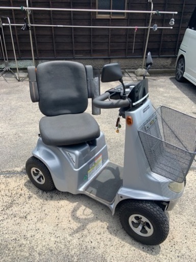 ハンドル型電動車椅子