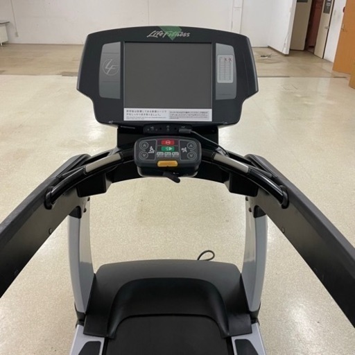 直接取引① Life fitness トレッドミル