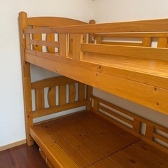2段ベットの画像