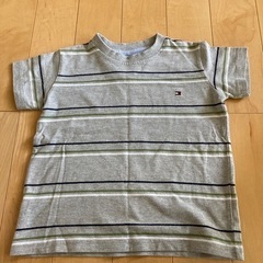 トミーヒルフィガーTシャツの画像