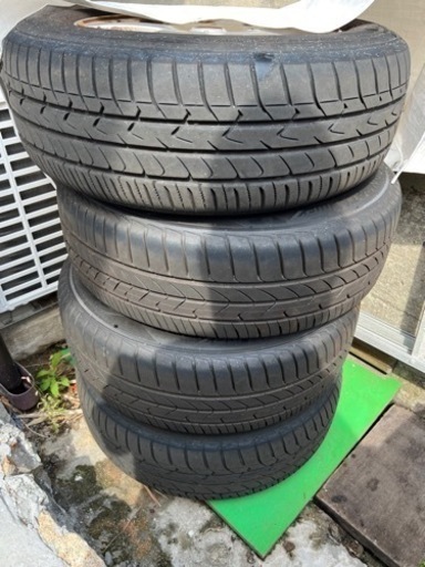 ほぼ新品タイヤ