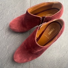 FENDI ブーティ　サイズ36の画像