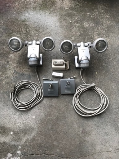 ムサシ PIXON 防雨センサーライト「探知角度180度 PA-520