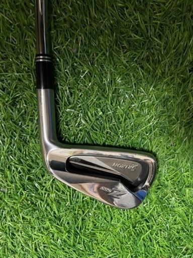 スリクソン　Z565  4番　単品アイアン