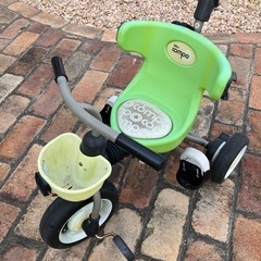 キッズ三輪車の画像