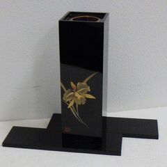 #8287C 【美品】 黒塗 花器 沈金カトレア 胴張形 〔水板...
