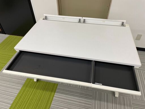 オフィスデスク（オカムラ製）　うります。