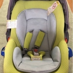 combi チャイルドシート　ベビーシート　値下げ中❗️