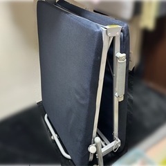シングルベッド　折りたたみ式　キャスター付きの画像