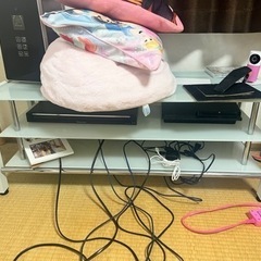 テレビ台　ガラス製　の画像