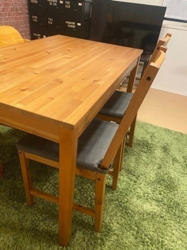 IKEA ダイニングテーブルセット クッション付き