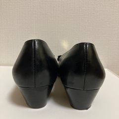 【募集中】訳ありフェラガモ パンプス 24〜25cm？の画像