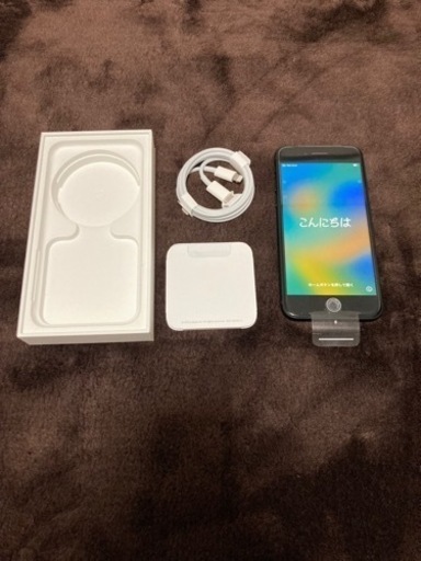 【新品未使用】iPhone SE 第三世代　64GB