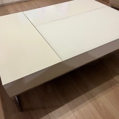 6/13までBoConcept ローテーブル