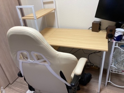 【定価¥24,700→¥2,000】テーブルとゲーミングチェアのセット