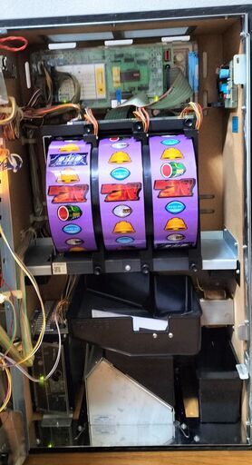 【パチスロ実機】サミー★『初代』北斗の拳（黒王パネル）【コイン不要機付】４号機・レア・希少台