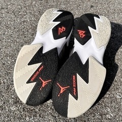 NIKE バッシュ　スニーカーの画像