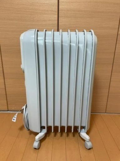 デロンギ　オイルヒーター　(V550912RFS)