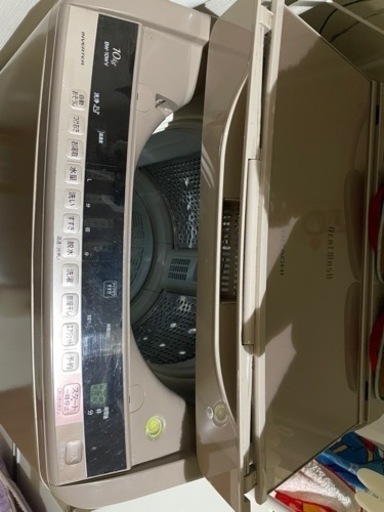 日立　10キロ洗濯機　2015製（問い合わせが多くて返事が出来ない場合もあります)