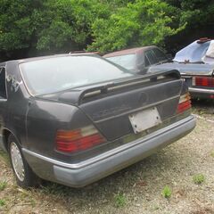オールド―ベンツ124-300CE-24V-前後バンパー販売の画像