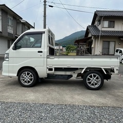 【値下げ】県内名変込み！【車検たっぷりあり】ダイハツDAIHATSU ハイゼットトラック！4WD MTの画像