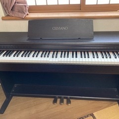CASIO 電子ピアノの画像