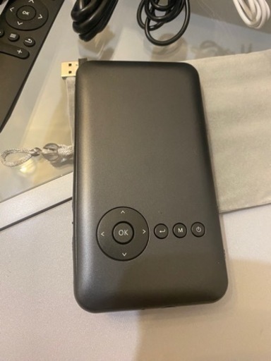 スマホ型プロジェクターカベーニ