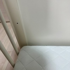 ベビーベッドの画像