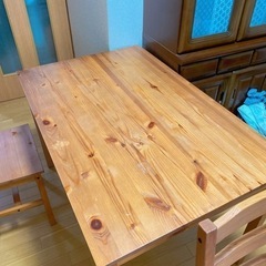 テーブル、椅子4つセット