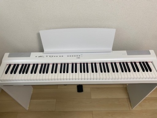【値下げ・美品】ヤマハ電子ピアノ　P-125WH 