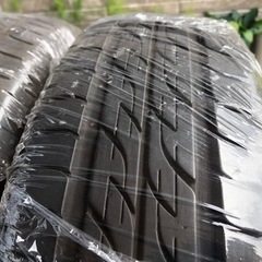 中古タイヤの画像