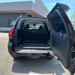 トヨタ　ランドクルーザープラドTX　Lパッケージ　ブラックエディション　R3　車検付　自社ローン　全国対応　頭金・保証人不要　８４回払可　信用情報回復型ローン利用可能の画像
