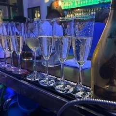 BAR オープニングスタッフの画像