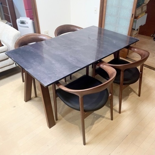 【新品同様‼️】定価195,360円♪ 現行モデル シギヤマ家具 150cm幅4人掛けダイニングテーブルセット 石目抽象柄グレー♪