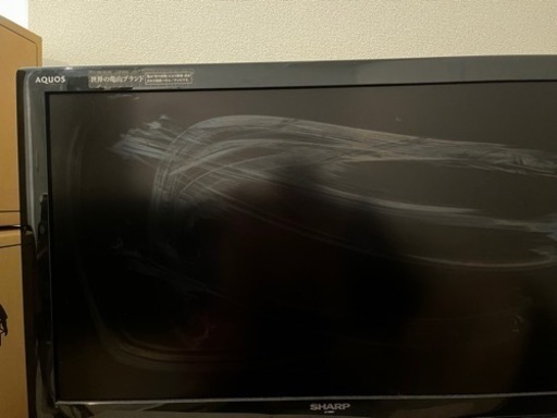 傷あり 32型液晶テレビ　AQUOs