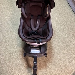 combiコンビ チャイルドシート 取引き中