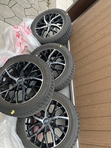 16インチ　スタッドレスタイヤ４本