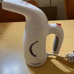 ハンディースチームアイロン　しわ伸ばし