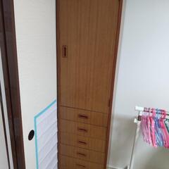縦長のタンス