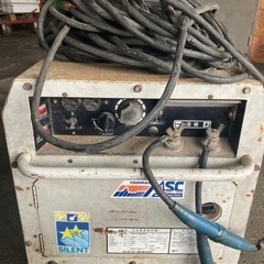 受け渡し決定致しました。ヤンマーディーゼル 溶接機 交流電源機 YGW140SS ガソリンエンジン