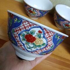 どんぶり鉢　5個【６月末で処分します】の画像