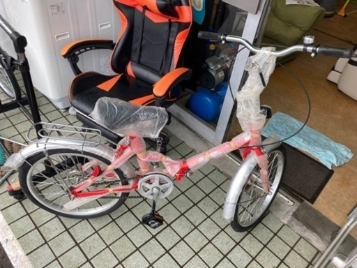 【未使用品】折りたたみ自転車(赤)　リサイクルショップ宮崎屋　佐土原店　23.6.8F