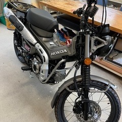ハンターカブCT125　新色マットアーマードシルバーメタリック　...