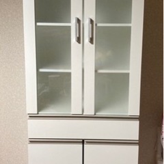 食器棚譲ります