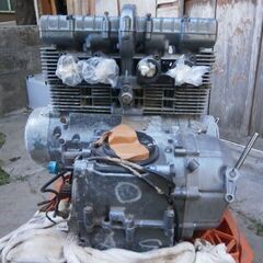 ゼファー400エンジン （お問い合わせありがとうございます。取引終了しました。）の画像