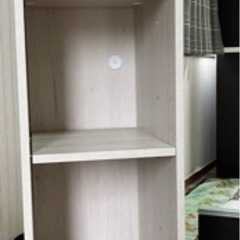 ニトリ カラーボックス 4段 白 ホワイトウォッシュ コンセント...