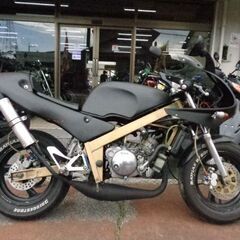 NO.4704　ＴＺＭ５０Ｒ　水冷２サイクル７．２馬力エンジン　６速ギヤ　セル付き　チャンバー付き　マッドブラック　☆彡の画像