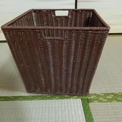 特大カゴ　取り引き中